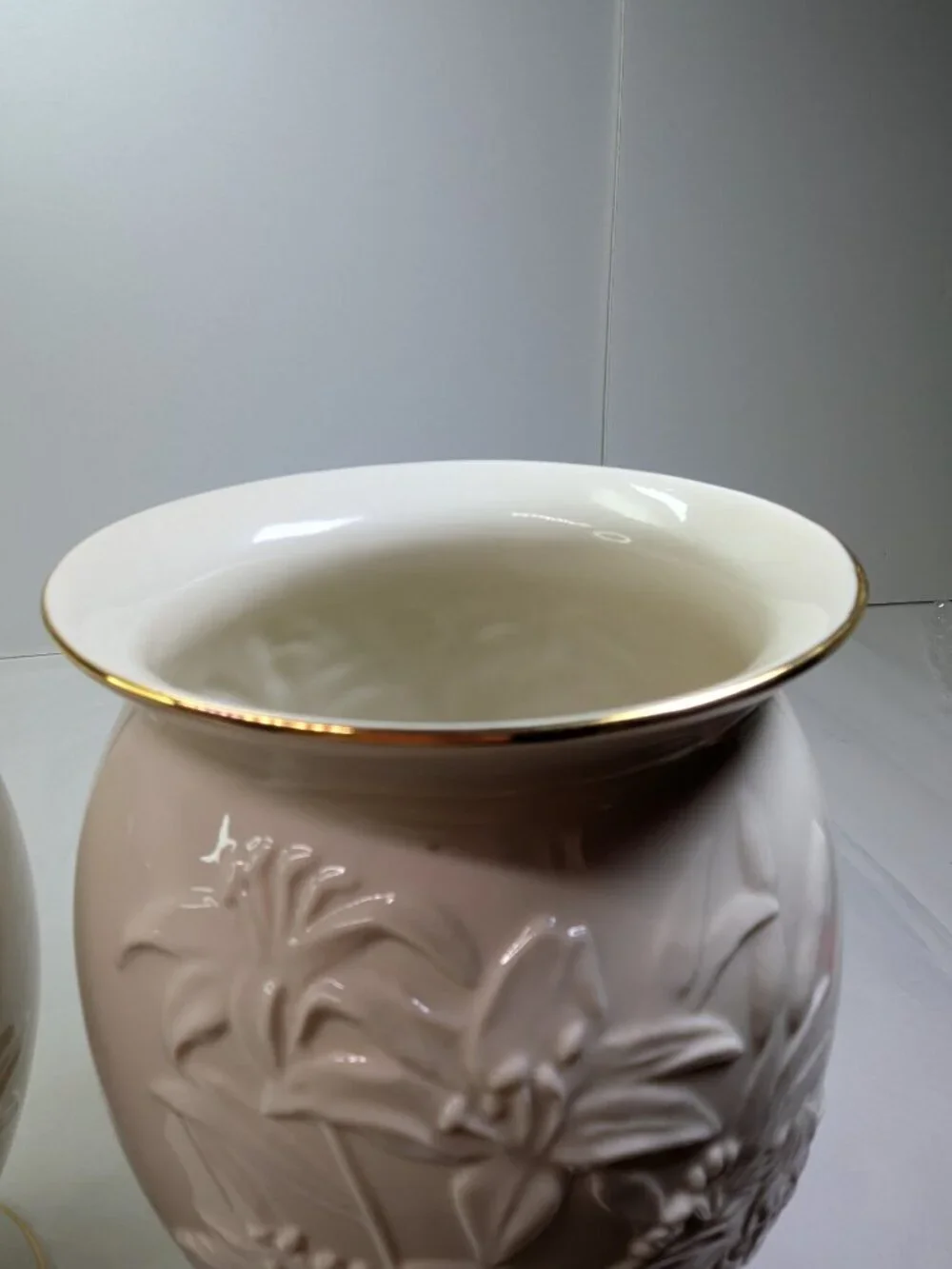 Lenox Masterpiece Collection Embossed Daylily Pedestal Vases - Pair of 2
